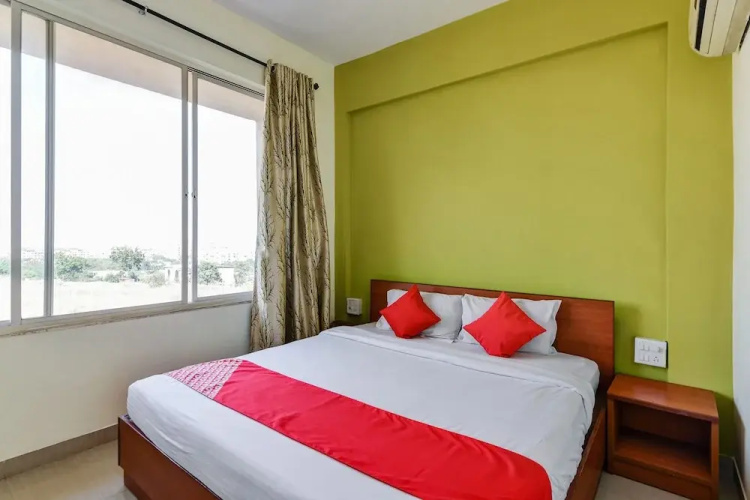 OYO 23626 Country Club Pune