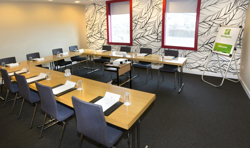 Holiday Inn Salisbury - Stonehenge photo 17