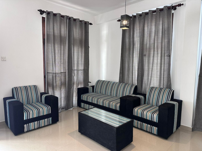 Serrena Airport Guest House - Colombo