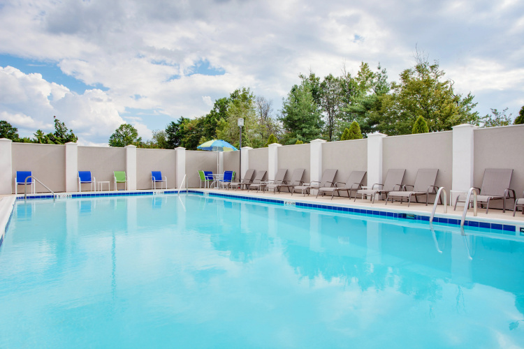 Holiday Inn Express Washington DC East - Andrews AFB photo 13