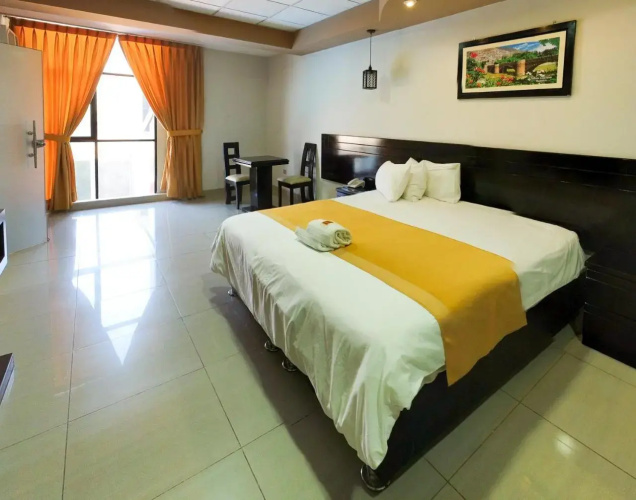 La Estancia Hotel