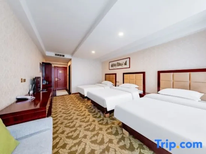 Deluxe Triple room