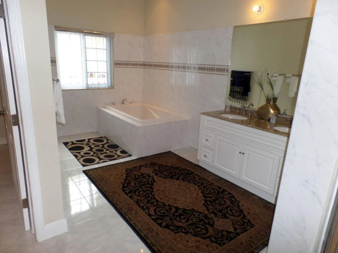 Luxurious Romantic Suite Kensington
