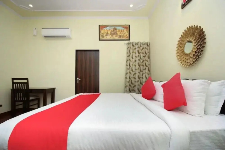 Vrindavan Resort by OYO Rooms