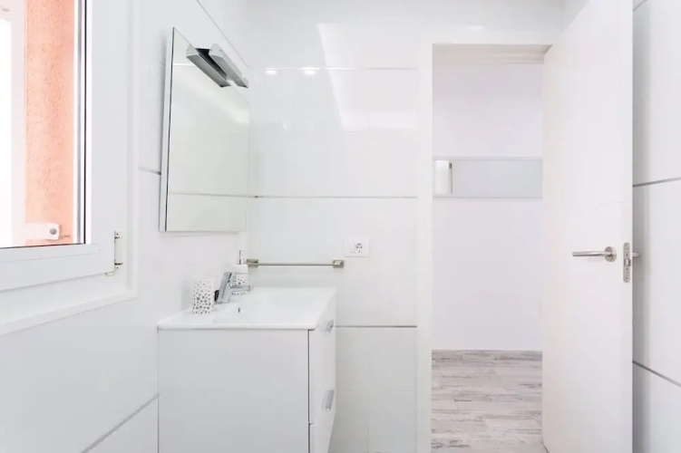 1713. Sun Apartment, Ocean View Terrace, Heated Pool