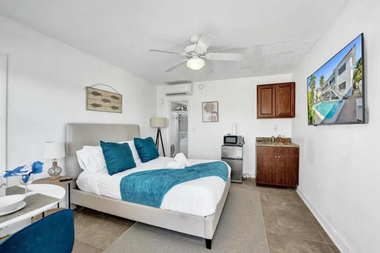Desoto 2 Bedrooms Second Floor