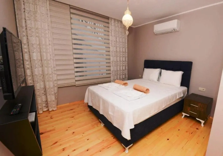 2 Bedrooms Villa