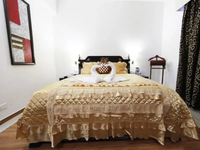 Hotel White Dammar