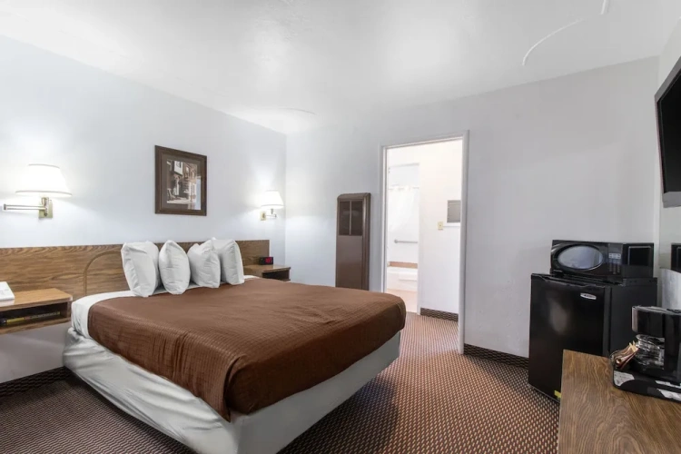 2 Bedrooms Suite