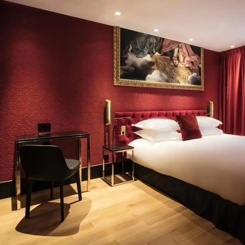 Triple room