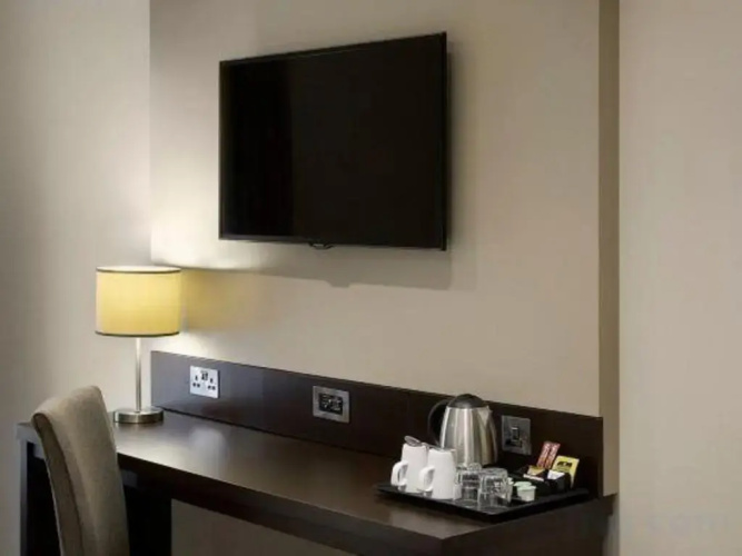 Premier Inn Braintree - A120