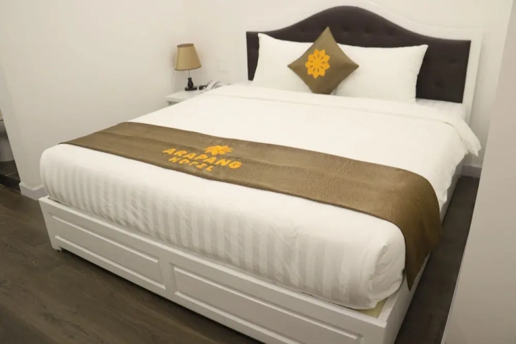 Deluxe Attic room
