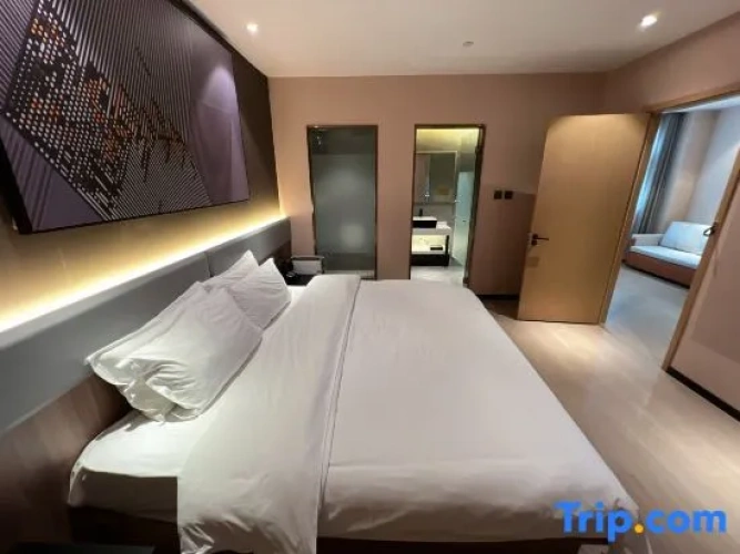Deluxe Double Suite