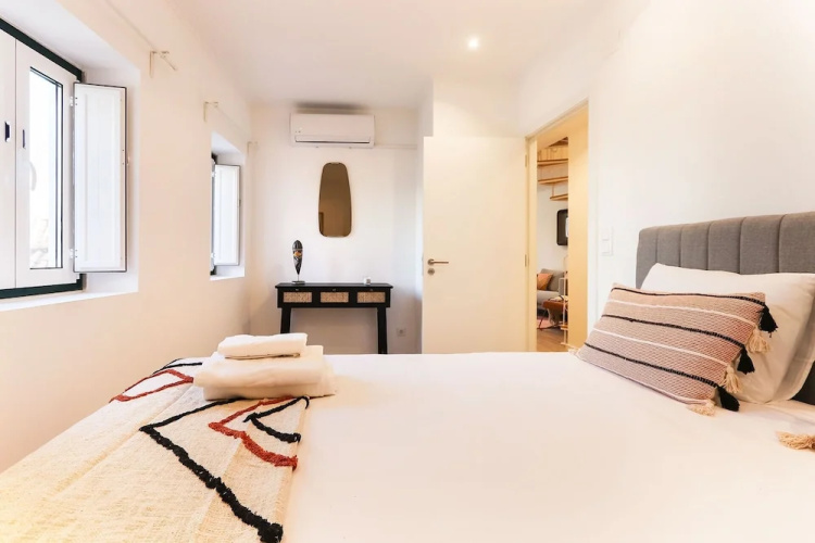 Alfama Elegant by Homing