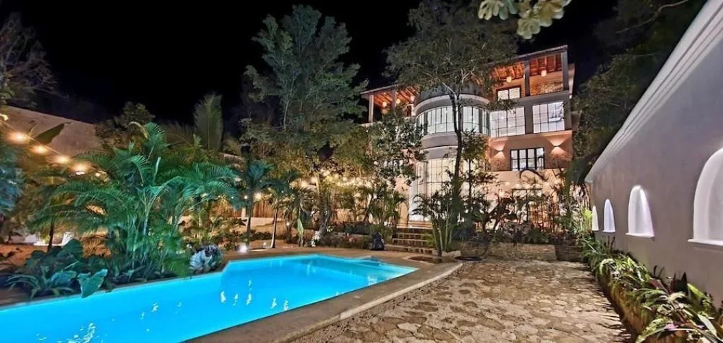 Jungle Mansion & Cuisine