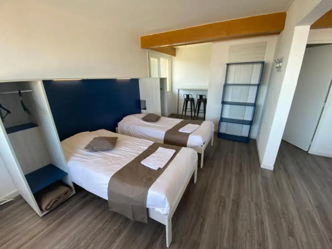 Côté Lac Hostel