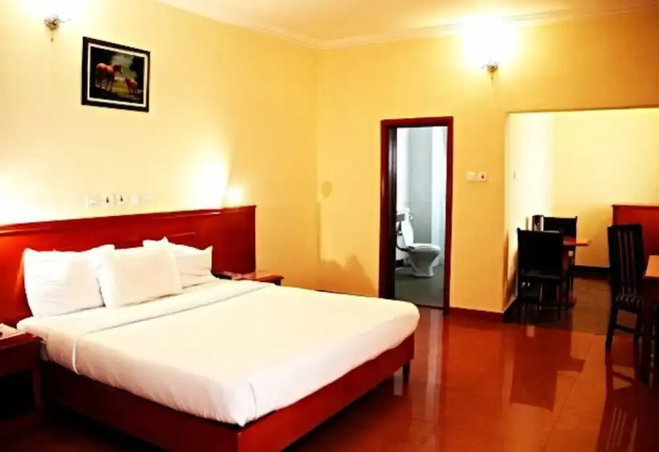 Channel View Hotel
