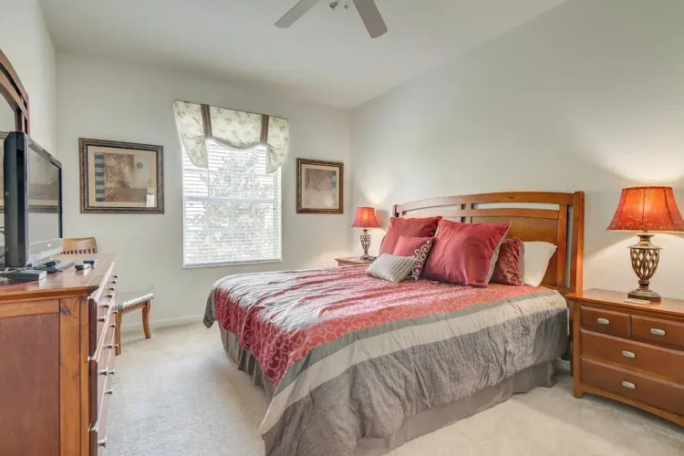 Martin's Windsor Hills Condo