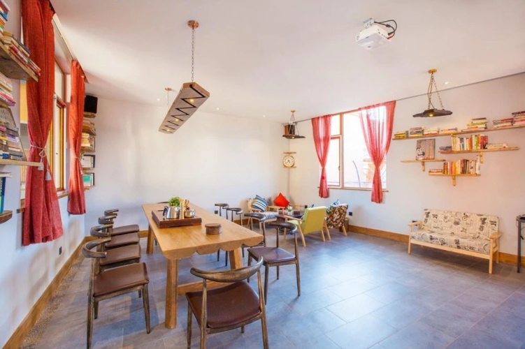 Yuexi A'xia Manor Hotel