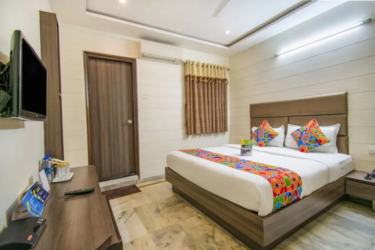 Hotel Kamran Palace