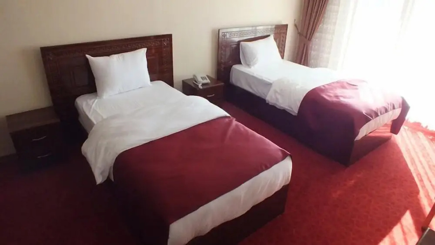 Resmina Hotel