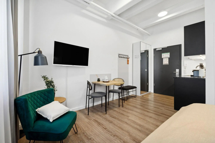 Limehome Munich Fritz-Erler Str.