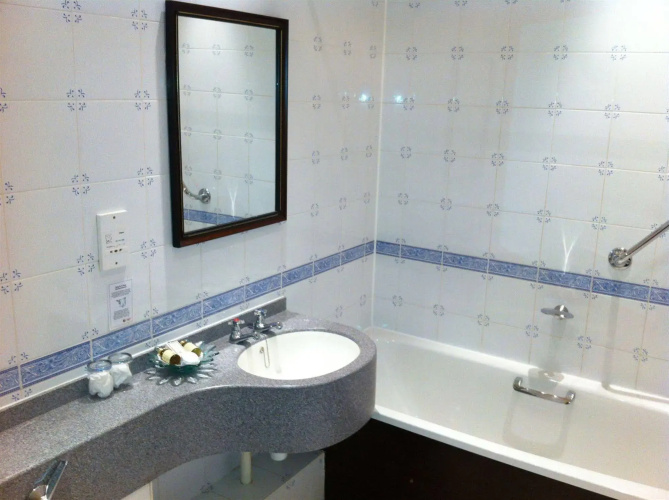 Bryn Howel Hotel