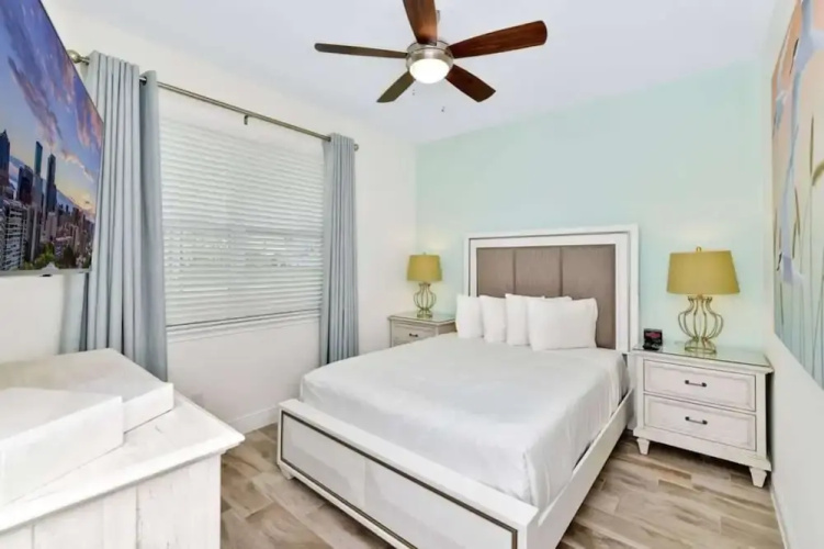 Pistachio Palace Sleeps 10!