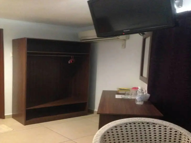 YL Hotel