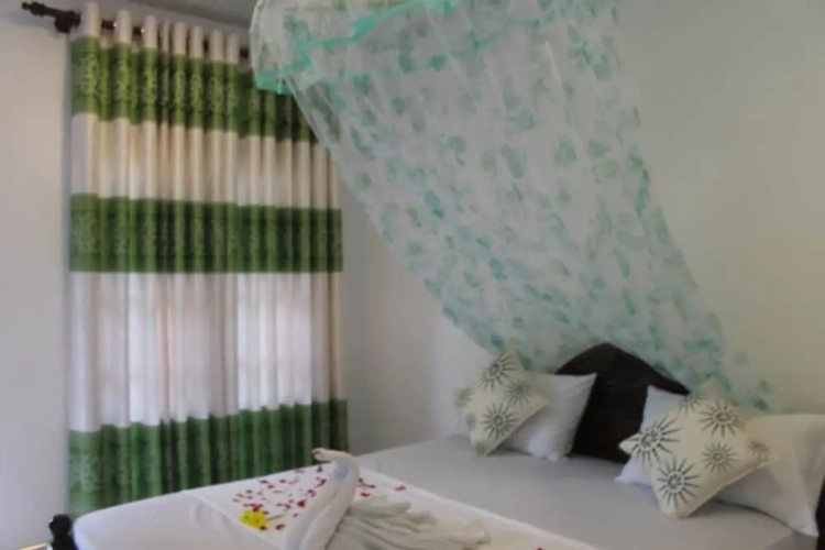 1 Bedroom Luxury Double room with land view