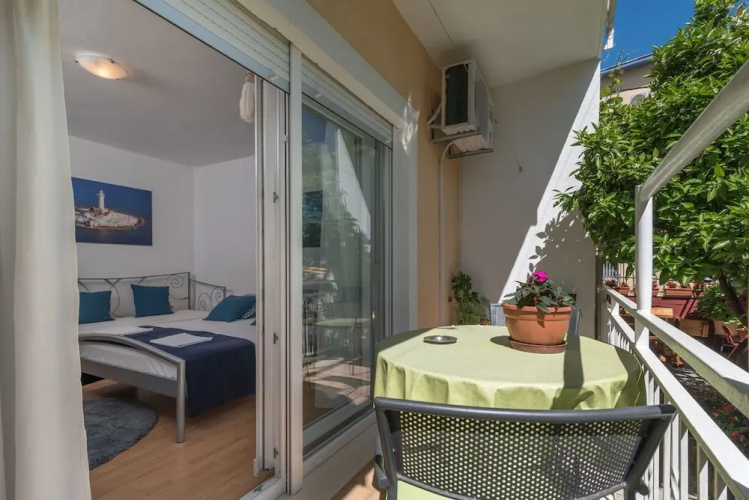 Apartments Mare
