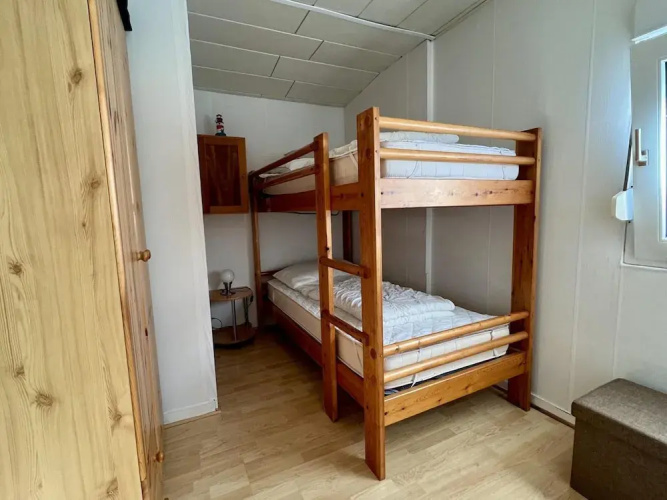 Spacious Bungalow With Garden in Park Eureka