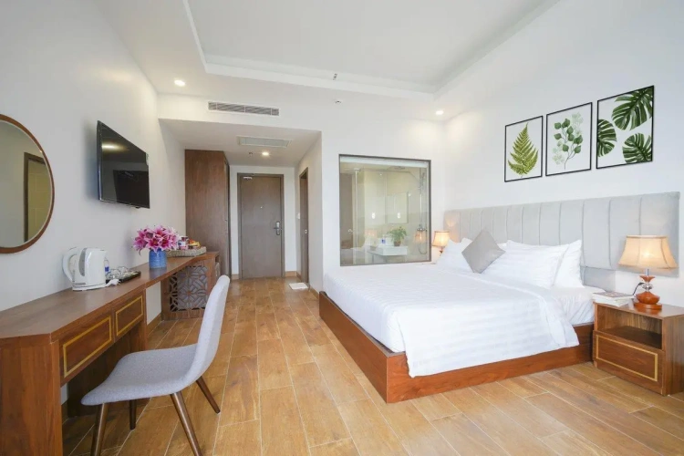 Deluxe Double room with partial sea view