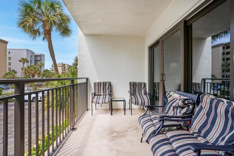 Emerald Isle 210