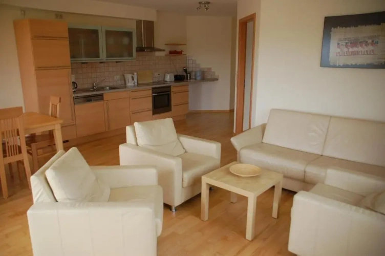 2 Bedrooms Apartment