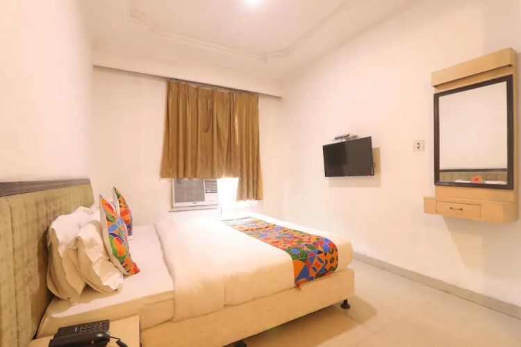 Mohan Hotel
