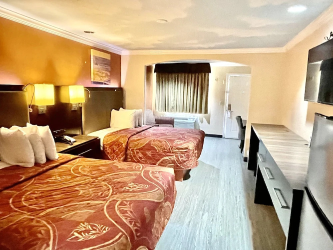 Luxury Inn & Suites Liberty