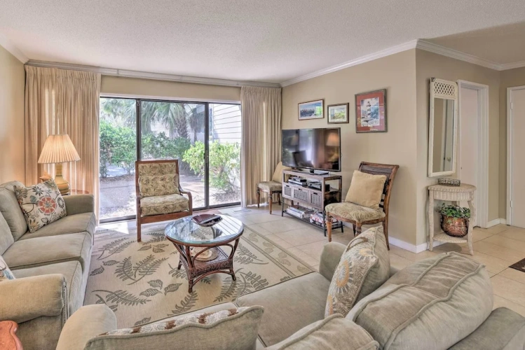3 Bedrooms Villa with balcony