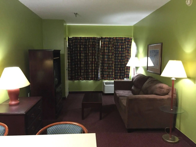 Guest Cottages & Suites