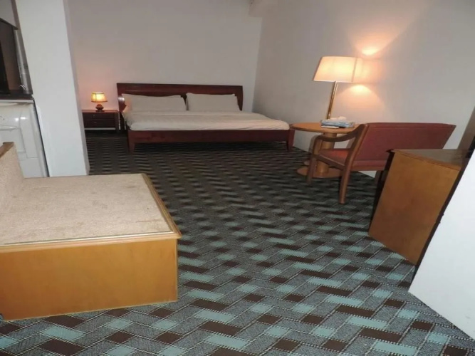 Seef Loft