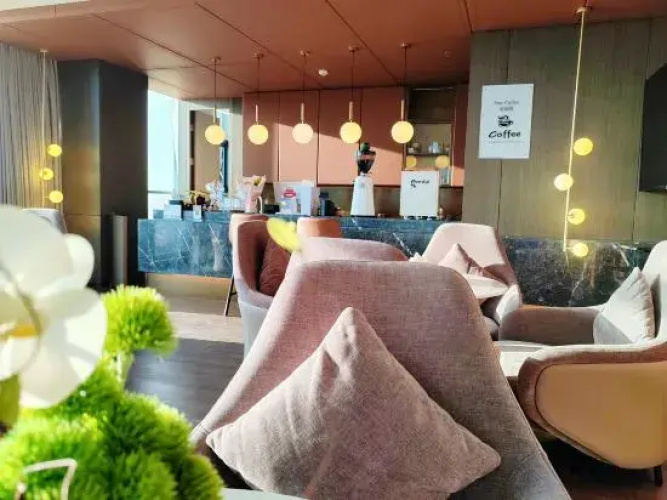 Qingyang Hongrui Yaju Hotel