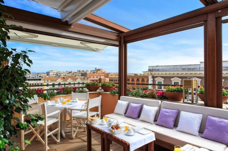 Roof Suite Rome Suitable for 6 Persons