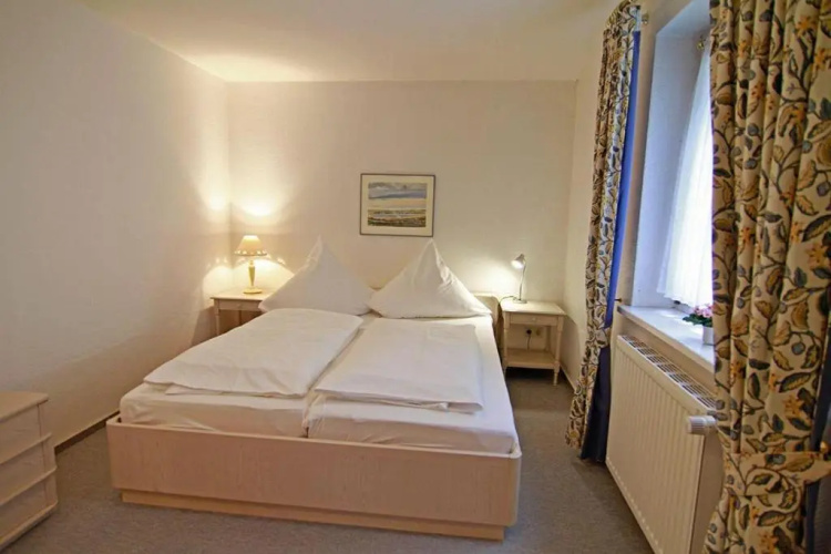 Haus-Meisennest-Wohnung-Star