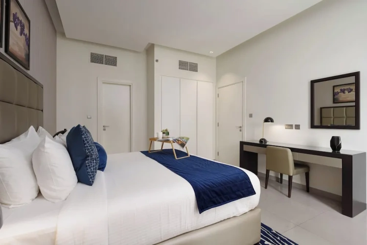 Maison Privee - Splendid Apt w/ Large Balcony in Business Bay