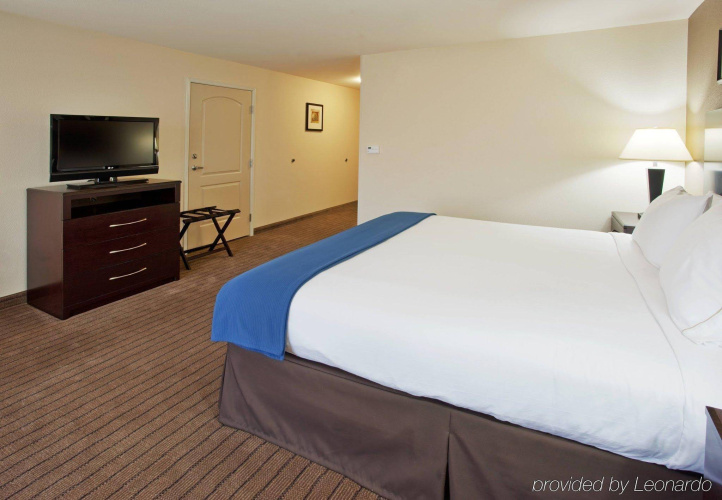 Holiday Inn Express Hotel & Suites Merced by IHG