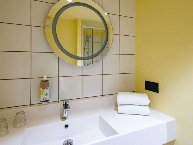 greet Hotel Reims Tinqueux