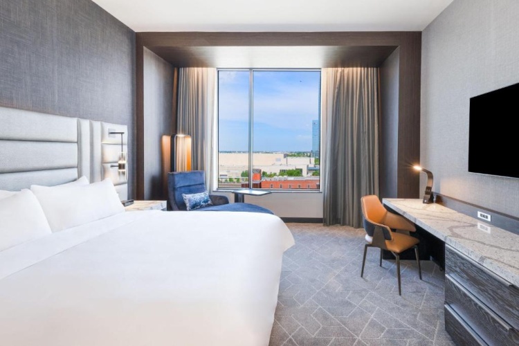 Deluxe Double room with city view