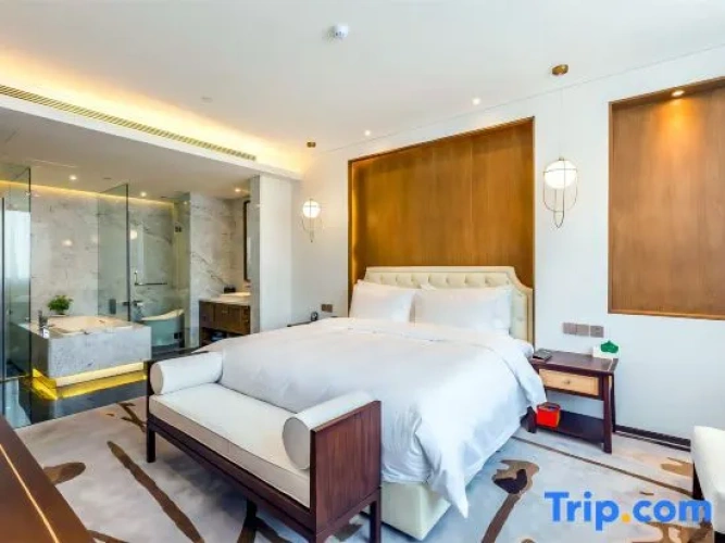 2 Bedrooms Suite