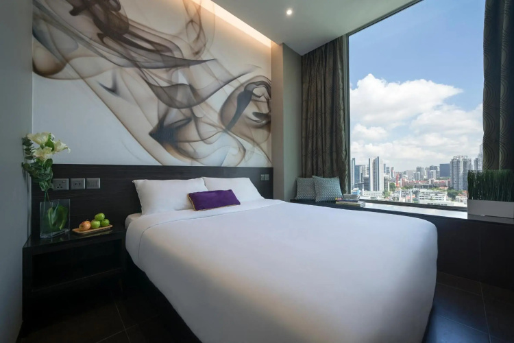 V Hotel Lavender