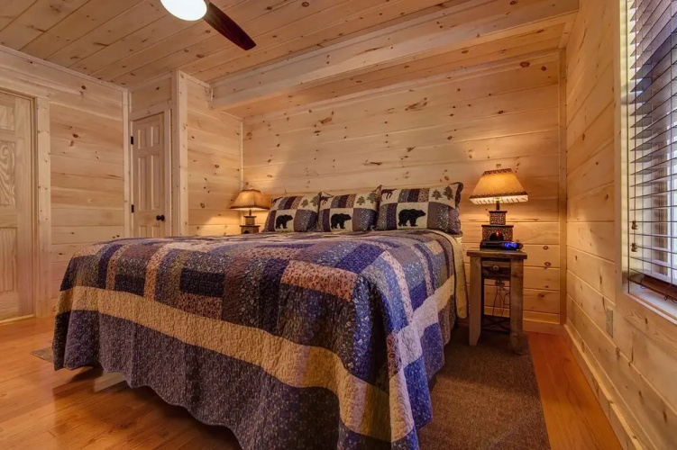 Incombearable Luxury 2 Bedrooms 2 Bathrooms Home